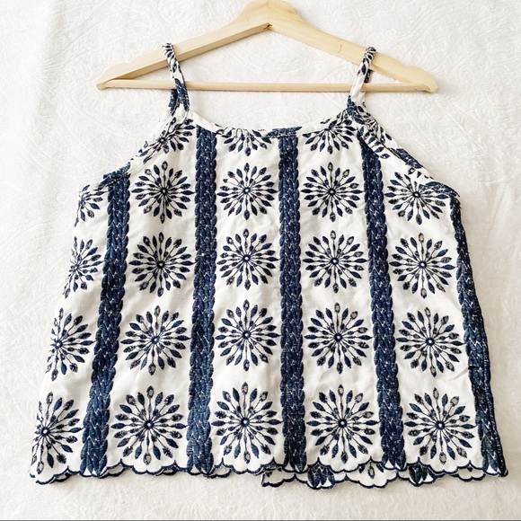 Pretty Eyelet Lace & Embroidered Button Down Camisole - Picture 7 of 9